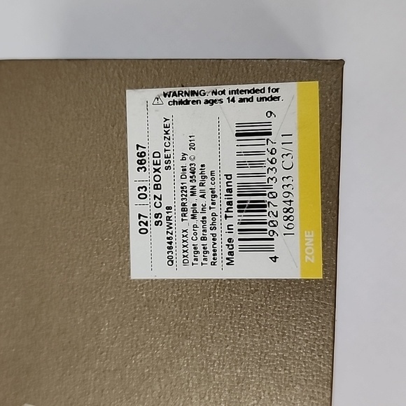 Sterling Silver Premium Cubic Zirconia Heart Key Pendent with Earrings - Picture 4 of 4